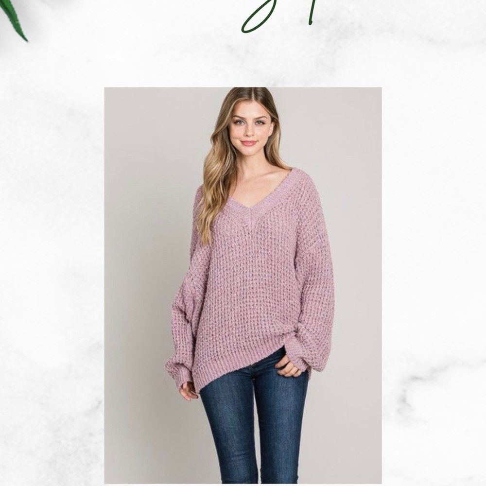 Elegant Mauve V-Neck Sweater